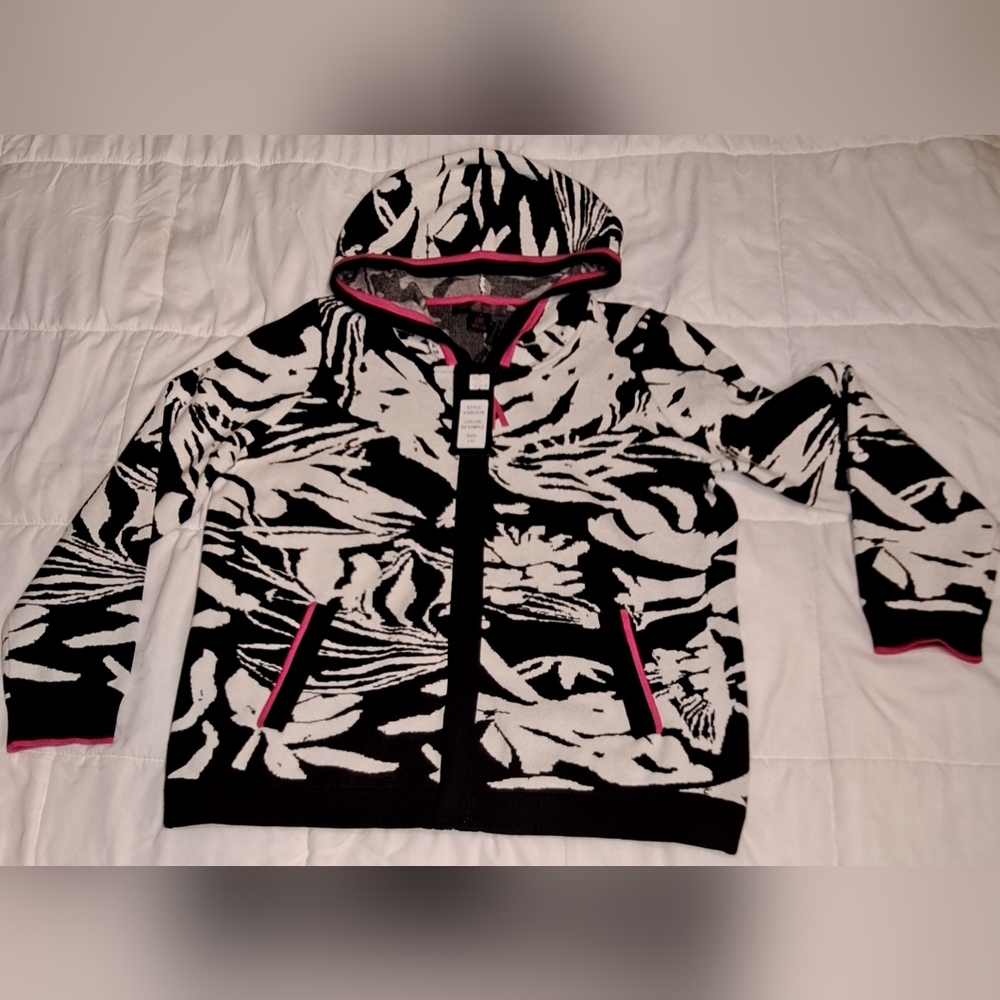 Elana Wang HOODED Zippered Heavy Knit Cardigan Abstract Black And White
